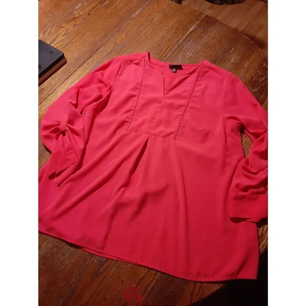 Size 14/16 Lane Bryant Red Long Sleeve VNeck Blouse Shirt Top